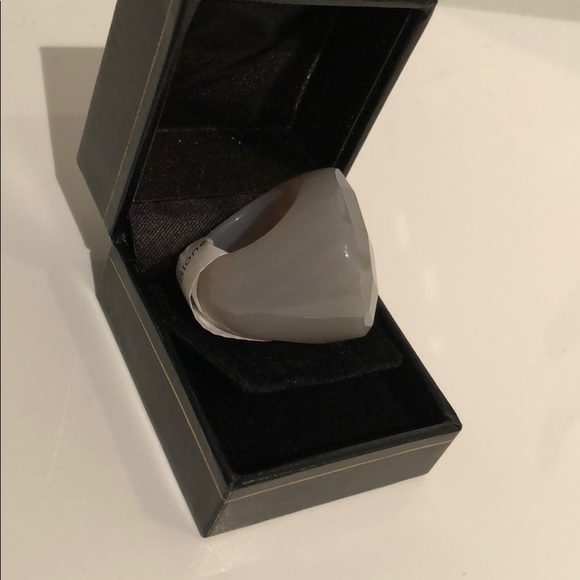 GRAY FACETED DIAMOND CUT TOP STONE RING - Picture 5 of 8